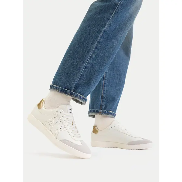 Armani Exchange Tenisice Armani Exchange XW002791 AF26936 MZ128 Écru