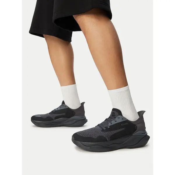 Clarks Tenisice Clarks Clarks Pace 26184667 Crna