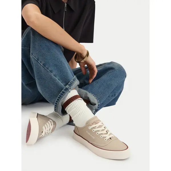 Guess Jeans Tenisice Guess Jeans CWBEO-WE-2025 Bež