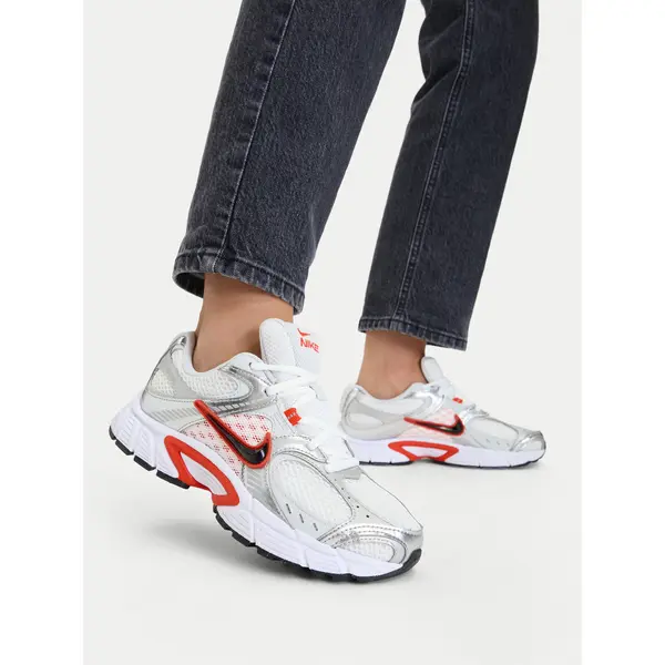 Nike Tenisice Nike V5 RNR HQ7901 Siva