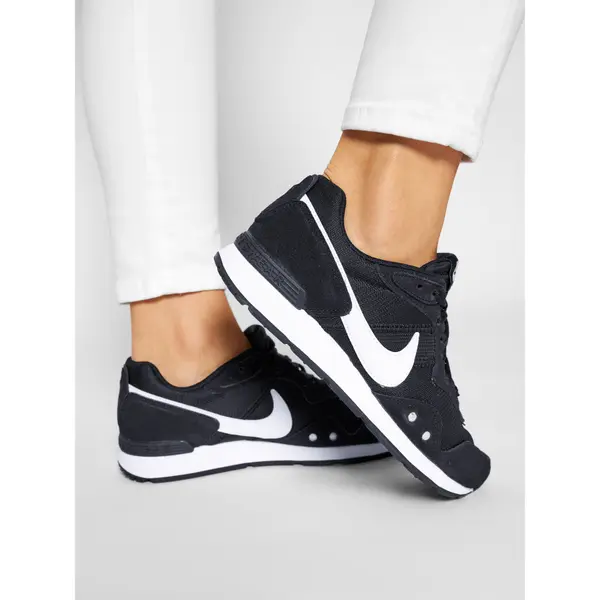 Nike Tenisice Nike Venture Runner CK2948 001 Crna