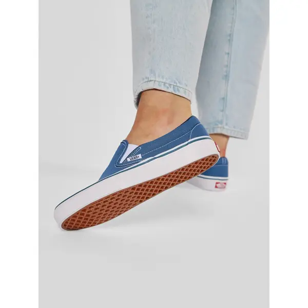 Vans Tenisice Vans Classic Slip-On VN-0ENVY Plava