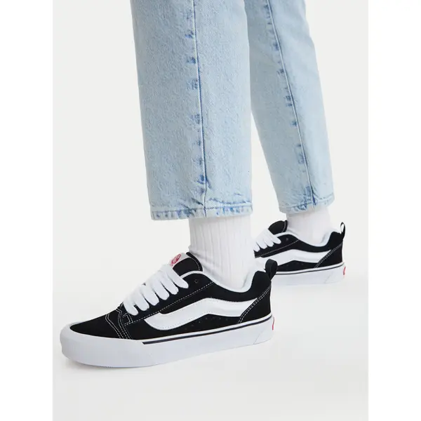 Vans Tenisice Vans Knu Skool VN0009QC6BT1 Crna
