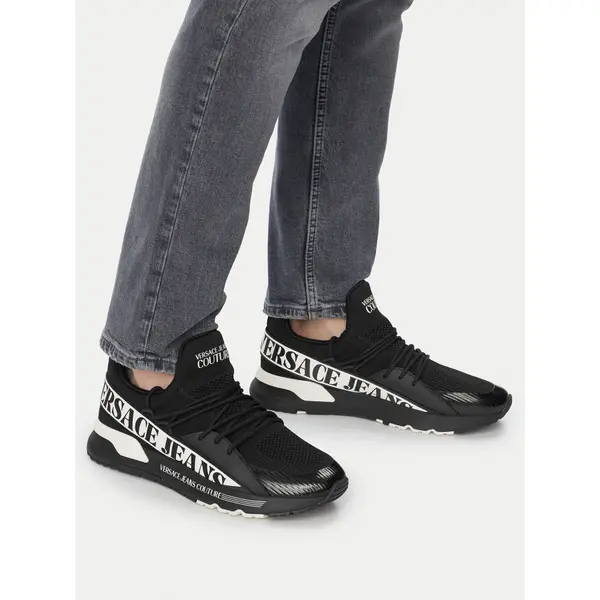 Versace Jeans Couture Tenisice Versace Jeans Couture 80YA3SA3 Crna