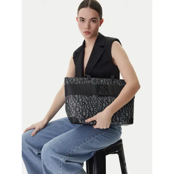 Armani Exchange Torbica Armani Exchange 949127 3F742 00850 Crna