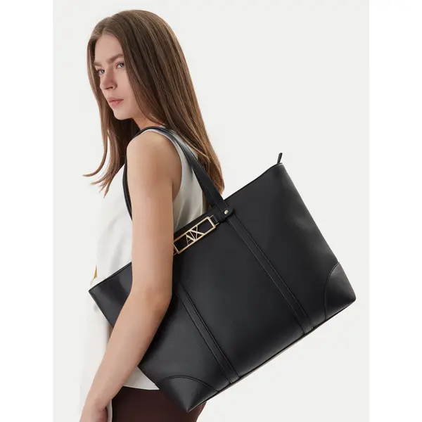 Armani Exchange Torbica Armani Exchange XW002608 AF15632 UC010 Crna