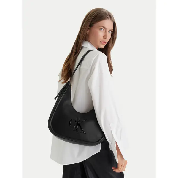 Calvin Klein Torbica Calvin Klein Bold Ck Crescent Bag LV04F3427G Crna