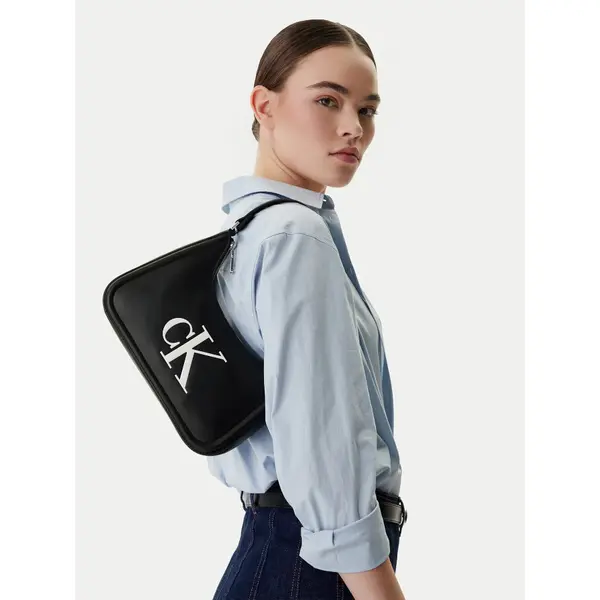 Calvin Klein Torbica Calvin Klein Bold Ck Small Shoulder Bag LV04F3230G Crna