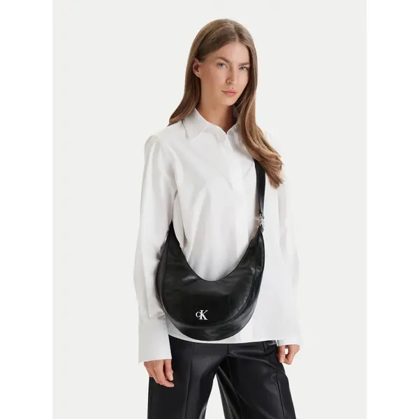 Calvin Klein Torbica Calvin Klein Buckle Convertible Small Hobo LV04F3512G Crna