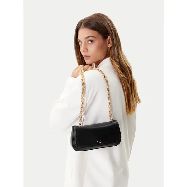 Calvin Klein Torbica Calvin Klein Ck Convertible Chain Medium Bag LV04F3171G Crna