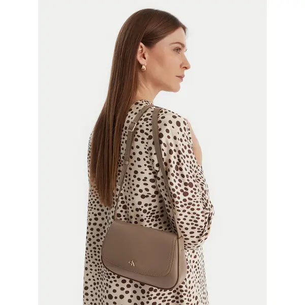 Calvin Klein Torbica Calvin Klein Ck Flap Camera Bag LV04F3421G Bež
