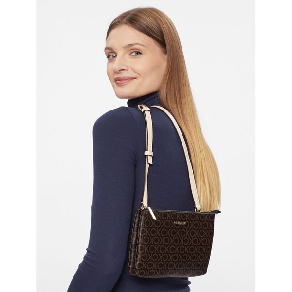 Calvin Klein Torbica Calvin Klein Ck Must Ew Xbody Mono K60K609417 0HD