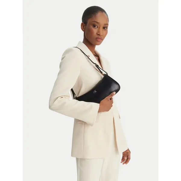 Calvin Klein Torbica Calvin Klein Ck Small Shoulder Bag LV04F3170G Crna