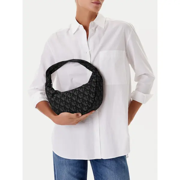 Calvin Klein Torbica Calvin Klein Ckj Monogram Pinched Medium Shou LV04F3206G Crna