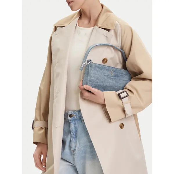 Calvin Klein Torbica Calvin Klein Denim Shoulder Pouch W/Strap LV04F3217G Plava
