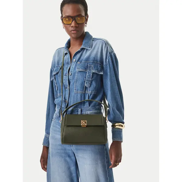 Calvin Klein Torbica Calvin Klein Emblem Hw Pebble Shoulder Bag 25 LV04F3425G Zelena