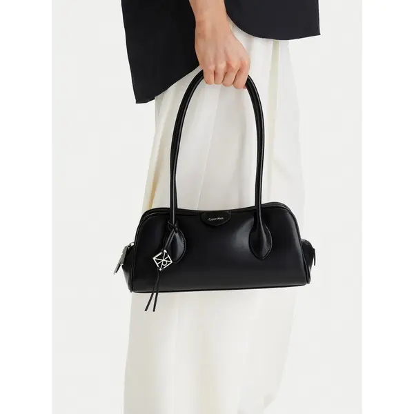 Calvin Klein Torbica Calvin Klein Emblem Trio Shoulder Bag LV04F3369G Crna