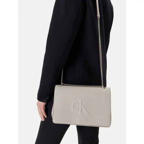 Calvin Klein Jeans Torbica Calvin Klein Jeans Sculpted Ew Flap25 Shoulder Bag LV04K3035G Bijela