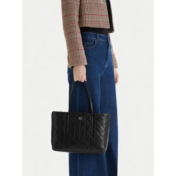 Calvin Klein Torbica Calvin Klein Quilted Small Tote LV04F3325G Crna