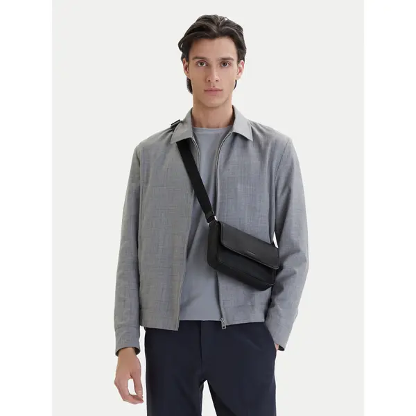 Calvin Klein Torbica Calvin Klein Raised Small Flap Messenger LV04D3327G Crna