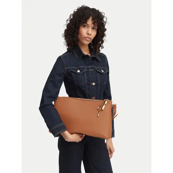 Furla Torbica Furla Debby M WB02006 BX3353 CN RY000 Smeđa