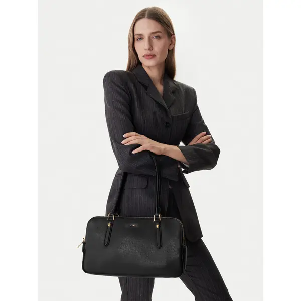 Furla Torbica Furla Giulia M WB01871 BX0460 CN O6000 Crna
