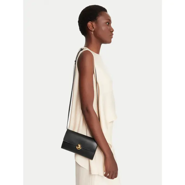 Furla Torbica Furla WE00801-BX3104-O6000-1-002-20-CN-E Crna