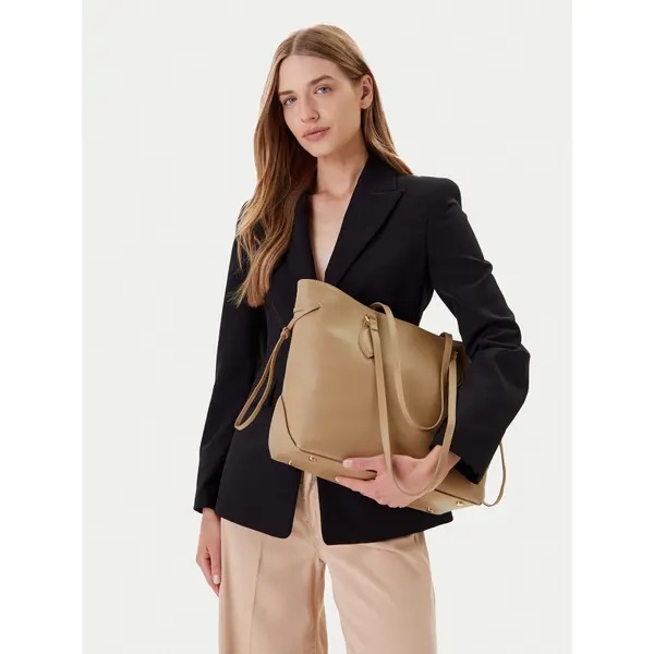 Guess Torbica Guess HWFLNC L5165 Smeđa