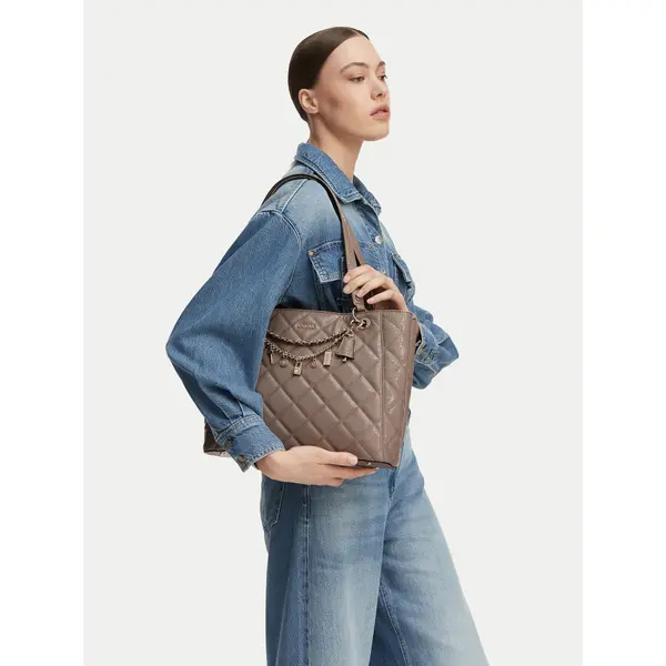 Guess Torbica Guess Libby HWGG99 12250 Bež