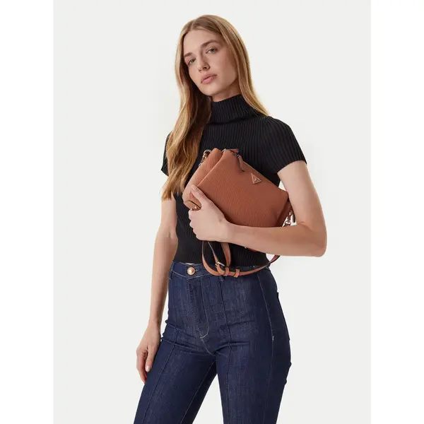 Guess Torbica Guess Noelle II HWZG96 72120 Smeđa