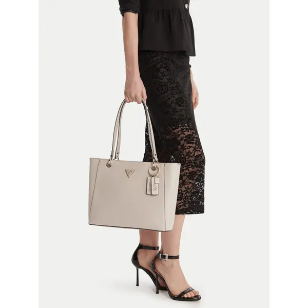 Guess Torbica Guess Noelle II HWZG96 72250 Bež