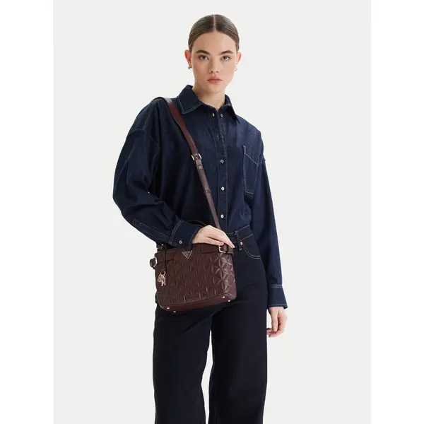 Guess Torbica Guess Paisleigh HWQG98 83050 Smeđa