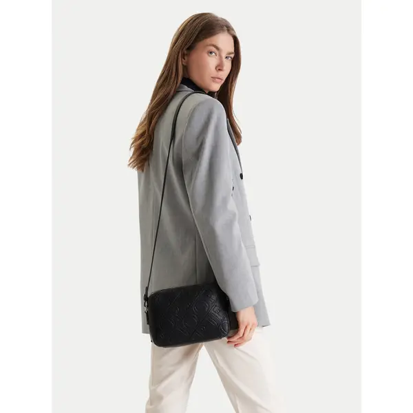 JOOP! JEANS Torbica JOOP! Jeans Strambo Cloe 4130001272 Crna
