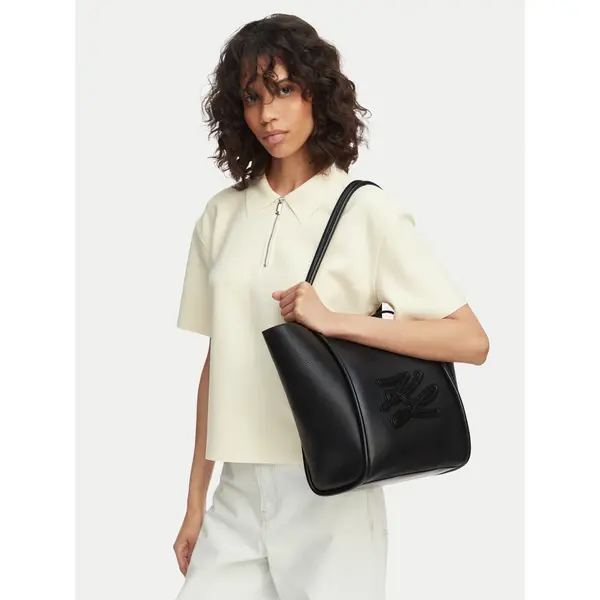 Karl Lagerfeld Torbica KARL LAGERFELD B2W30051 Crna