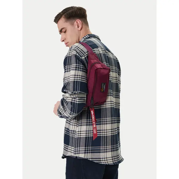 alpha industries Torbica oko struka﻿ Alpha Industries Crew Carry Bag 196923 Tamnocrvena