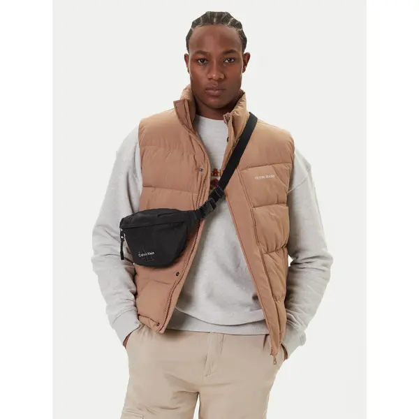 Calvin Klein Torbica oko struka﻿ Calvin Klein Bold Waistbag LV04D3116G Crna