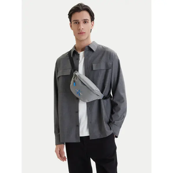 Calvin Klein Torbica oko struka﻿ Calvin Klein Bold Waistbag LV04D3116G Siva