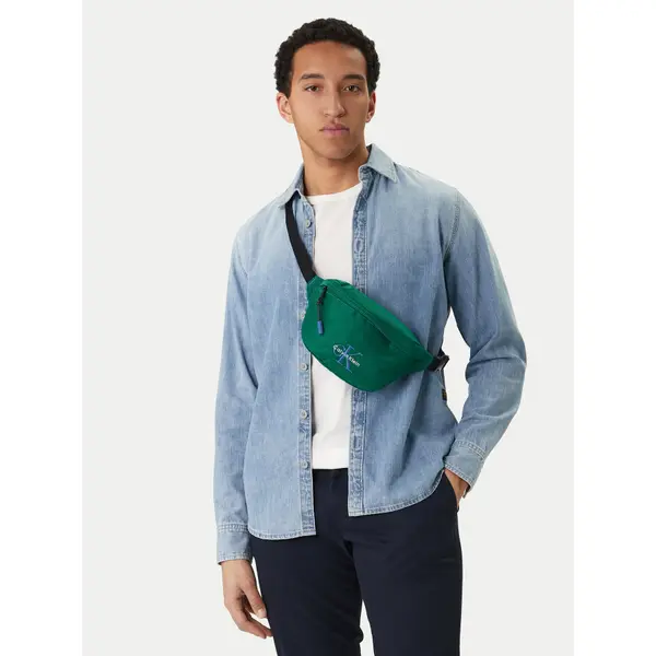 Calvin Klein Torbica oko struka﻿ Calvin Klein Bold Waistbag LV04D3116G Zelena