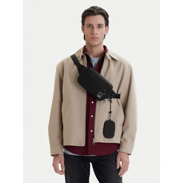 Emporio Armani Torbica oko struka﻿ Emporio Armani EM000088 AF22391 UB118 Tamnoplava