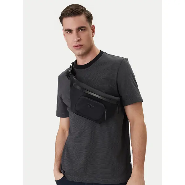 Emporio Armani Torbica oko struka﻿ Emporio Armani EM001805 AF13454 UC001 Crna