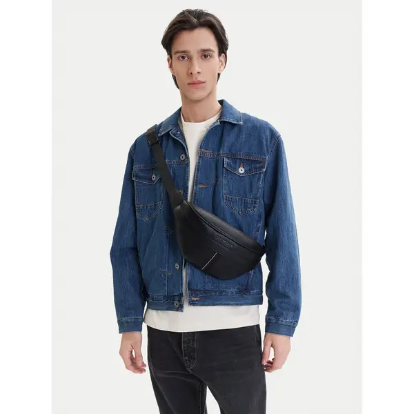 Tommy Hilfiger Torbica oko struka﻿ Tommy Hilfiger Th Central Bumbag AM0AM14171 Crna