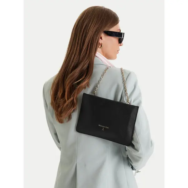 PATRIZIA PEPE Torbica Patrizia Pepe 8B0335/L001-K103 Crna