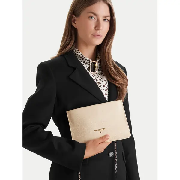 PATRIZIA PEPE Torbica Patrizia Pepe 8B0335/L001-W405 Écru