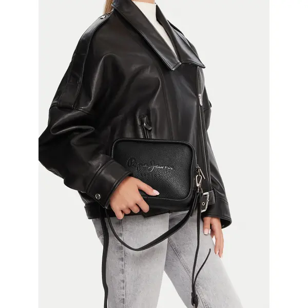 Pepe Jeans Torbica Pepe Jeans Bassy Code PL0300004 Crna