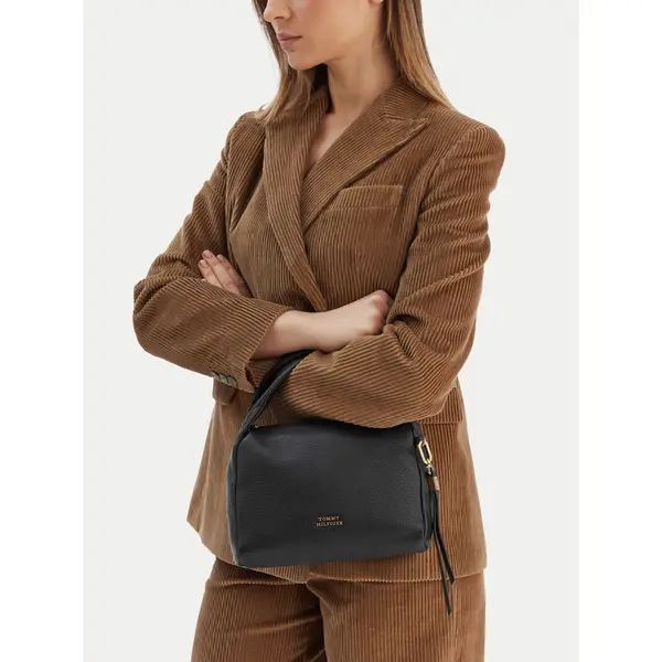 Tommy Hilfiger Torbica Tommy Hilfiger City Leather Mini Bag AW0AW18150 Crna