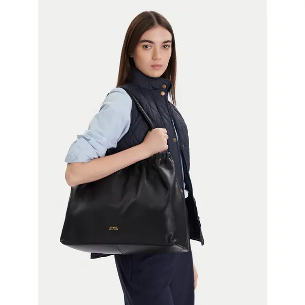Tommy Hilfiger Torbica Tommy Hilfiger Soft Leather Tote AW0AW18308 Crna