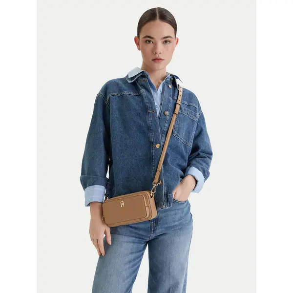 Tommy Hilfiger Torbica Tommy Hilfiger Th Daily Camera Bag AW0AW18377 Smeđa