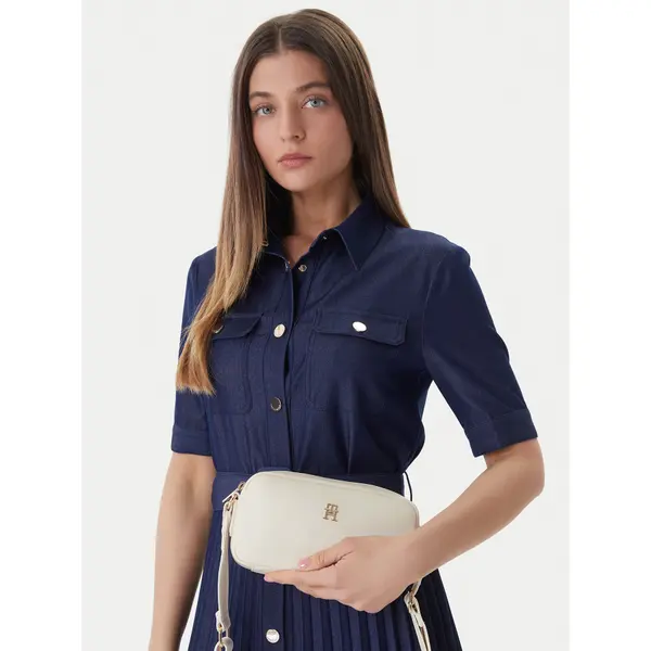 Tommy Hilfiger Torbica Tommy Hilfiger Th Essential Camera Bag AW0AW18370 Bež