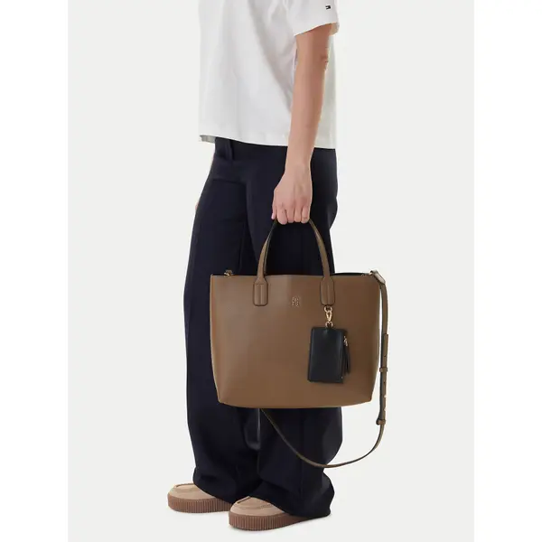 Tommy Hilfiger Torbica Tommy Hilfiger Th Icon Satchel AW0AW18122 Smeđa