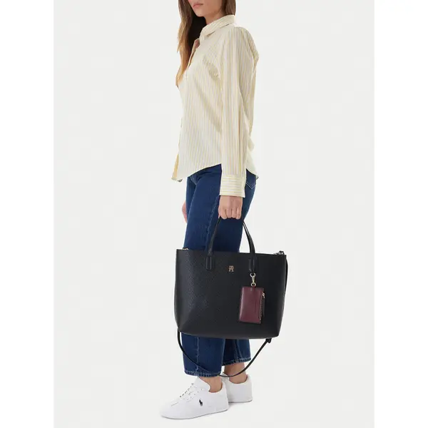 Tommy Hilfiger Torbica Tommy Hilfiger Th Icon Satchel Mono AW0AW18123 Tamnoplava